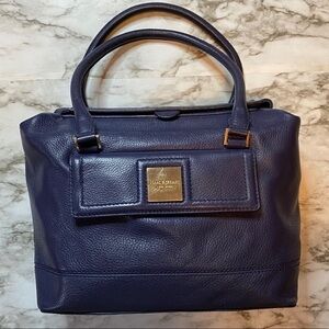 Isaac Mizrahi navy blue Andrea satchel 🤌🏻 4 for $75 🤌🏻